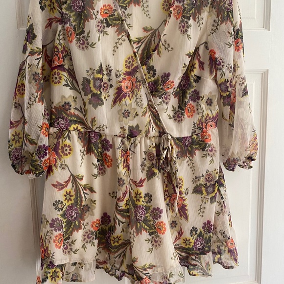 Romper - Picture 2 of 2